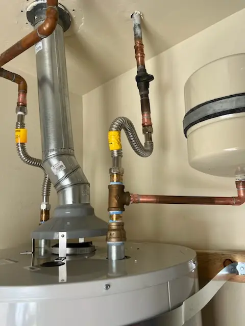Water heater installation and plumbing repair in Elmhurst